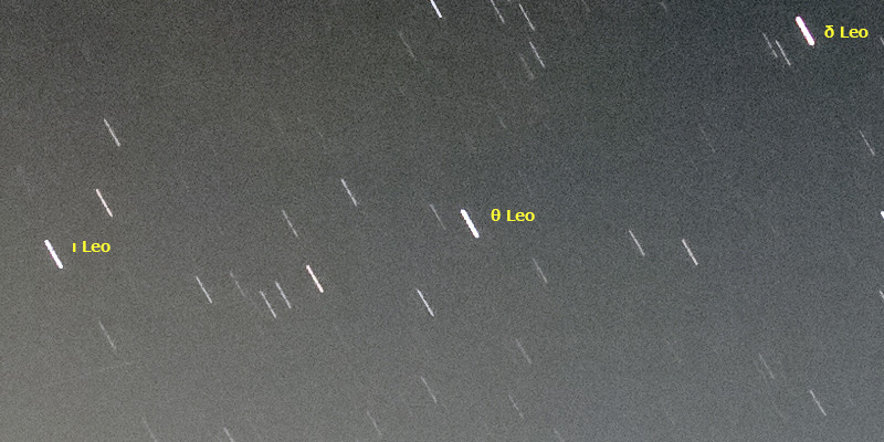 小惑星2012DA14の光跡