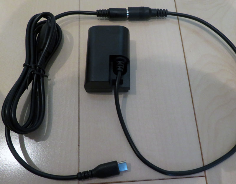 USB-CからLP-E6ダミーバッテリー(8V)への変換アダプター
