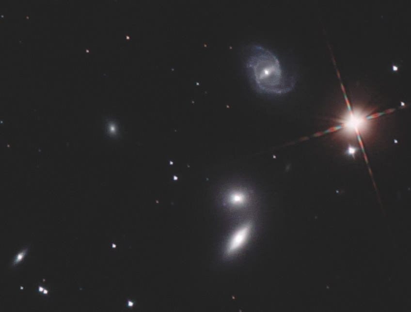 NGC5350、NGC5353、NGC5354付近　ピクセル等倍切り出し