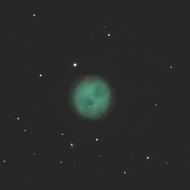 惑星状星雲M97（ふくろう星雲）