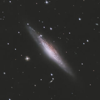 やまねこ座の系外銀河　NGC2683（UFO銀河）
